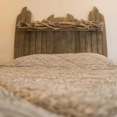 Houlala - Relais D'etape - D'hotes Bed & Breakfast 3*