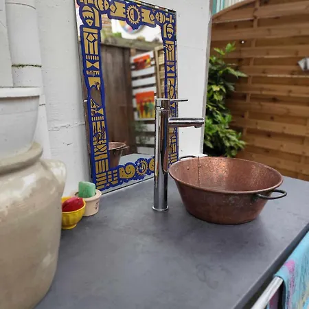 Houlala - Relais D'etape - D'hotes 3* 蓬泰韦克