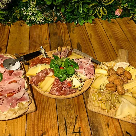 Houlala - Relais D'etape - D'hotes 住宿加早餐酒店